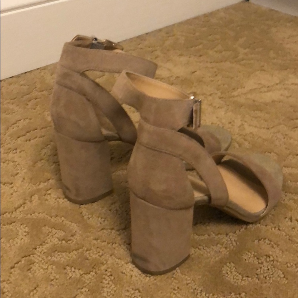 Franco Sarto sandals - Picture 3 of 3